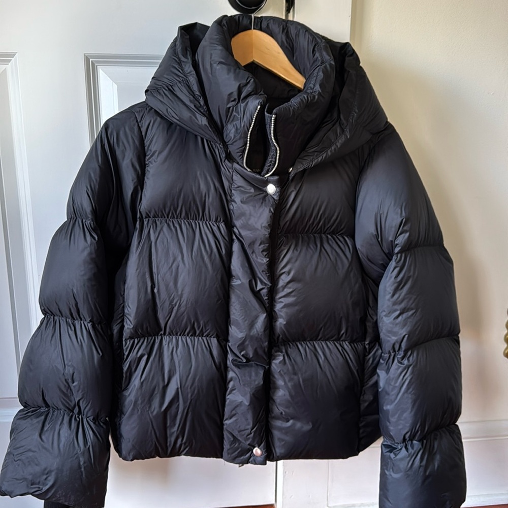 Banana Republic Black Short Puffer Jacket Coat with Detachable Hood Size XS